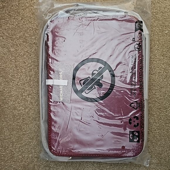 Michael Kors Large Leather Jet Set East West Crossbody Deep Red - Picture 3 of 4